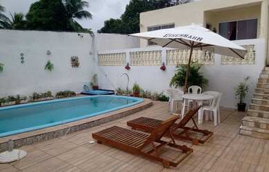 Imagem: A casa em condomínio possui 4 Dormitórios, 3 Banheiros, 2