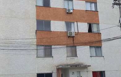 Imagem: O apartamento possui 2 Dormitórios, 1 Banheiro, 2 Vagas na