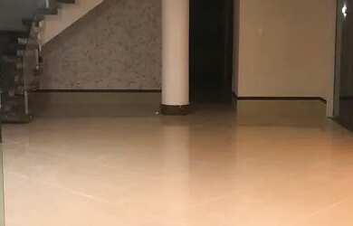 Imagem 2: Casa de condomínio para aluguel com 315 metros quadrados com 4 quartos