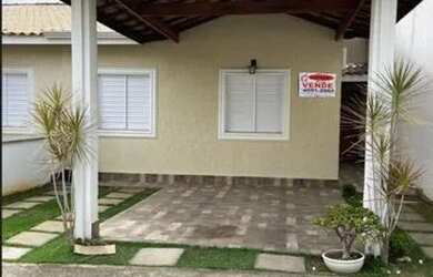 Imagem: A casa em condomínio possui 3 Dormitórios, 3 Banheiros, 2