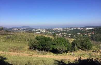 Imagem: O terreno possui 220m² de Área e está localizado em Vila