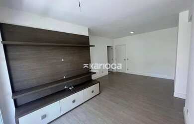 Imagem: O apartamento possui 4 Dormitórios, 3 Banheiros, 2 Vagas na