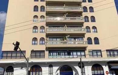 Imagem: O apartamento possui 3 Dormitórios, 3 Banheiros, 182m² de