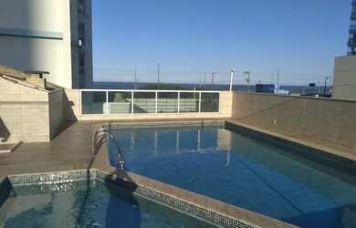 Imagem: O apartamento possui 3 Dormitórios, 1 Banheiro, 1 Vaga na garagem