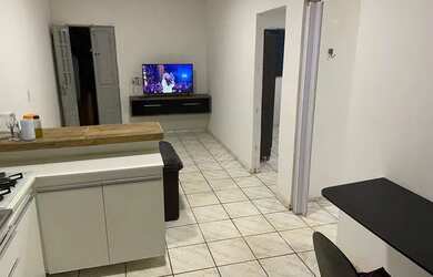 Imagem: A casa possui 2 Dormitórios e 1 Banheiro e está localizado