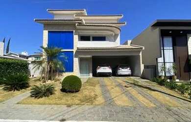 Imagem: A casa em condomínio possui 4 Dormitórios, 2 Banheiros, 253m²