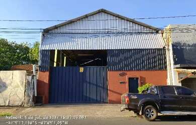 Imagem: O depósito possui 1 Vaga na garagem, 10m² de Área e está