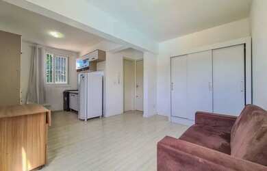 Imagem: A kitnet possui 1 Dormitório, 1 Banheiro, 1 Vaga na garagem