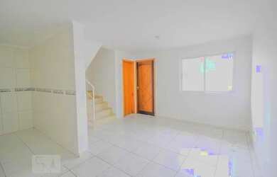 Imagem: A casa em condomínio possui 3 Dormitórios, 3 Banheiros, 1