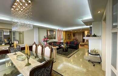 Imagem: O apartamento possui 4 Dormitórios, 5 Banheiros, 3 Vagas na