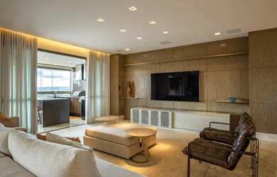 Imagem: O apartamento possui 4 Dormitórios, 5 Banheiros, 5 Vagas na