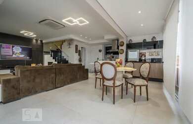 Imagem: O apartamento na cobertura possui 3 Dormitórios, 2 Banheiros