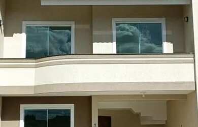 Imagem 3: Sobrado região do xaxim. 158m² de Área, 3 Vagas na garageme3 Dormitórios