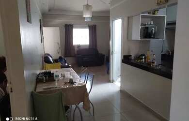 Imagem: A casa possui 3 Dormitórios, 2 Banheiros, 2 Vagas na garagem