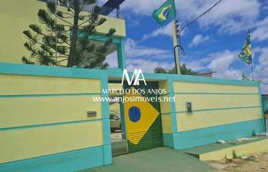 Imagem: A casa possui 4 Dormitórios, 4 Banheiros, 5 Vagas na garagem