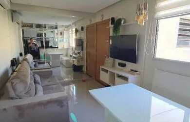 Imagem: O apartamento possui 2 Dormitórios, 1 Banheiro, 1 Vaga na garagem