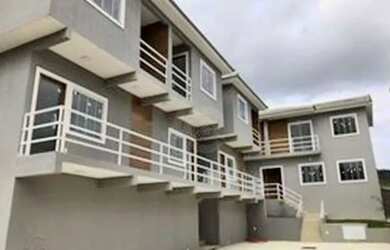 Imagem: A casa em condomínio possui 2 Dormitórios, 2 Banheiros, 1