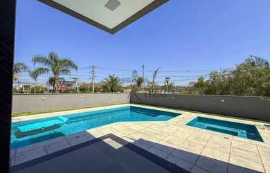 Imagem 2: Imóvel para aluguel possui 465 metros quadrados com 4 quartos