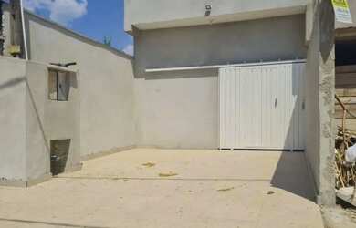 Imagem: O depósito possui 2 Vagas na garagem, 145m² de Área e está