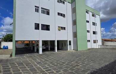 Imagem: O apartamento possui 4 Dormitórios, 3 Banheiros, 2 Vagas na