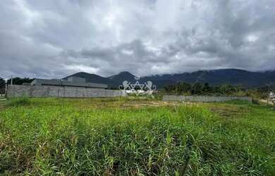 Imagem: O terreno possui 460m² de Área e está localizado em Mar