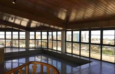 Imagem: O apartamento na cobertura possui 4 Dormitórios, 5 Banheiros