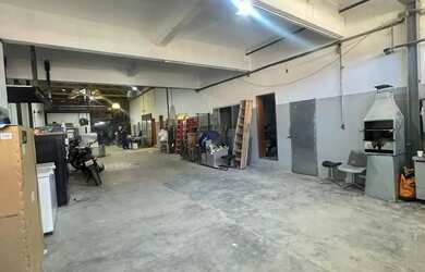 Imagem 5: Galpão com 12 salas e vestiario- 420m2 Bonsucesso