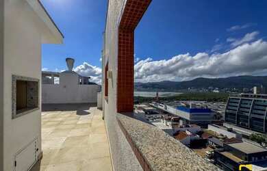 Imagem: O apartamento na cobertura possui 3 Dormitórios, 2 Banheiros