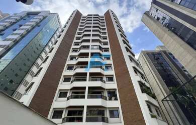 Imagem: O apartamento possui 2 Dormitórios, 3 Banheiros, 1 Vaga na