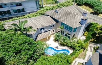 Imagem: A casa em condomínio possui 3 Dormitórios, 5 Banheiros, 5