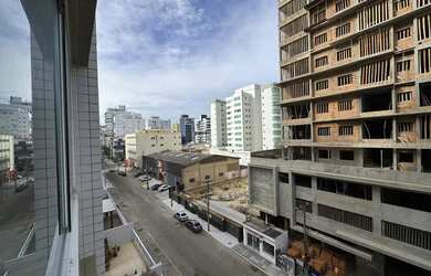 Imagem 4: Oportunidade em localização privilegiada com linda vista para praça