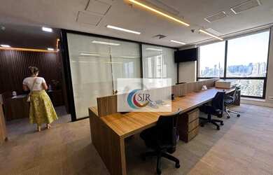 Imagem: O depósito possui 5 Vagas na garagem, 281m² de Área e está