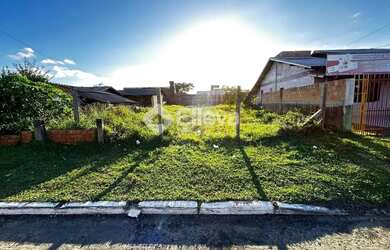 Imagem: O terreno possui 406m² de Área e está localizado em Parque