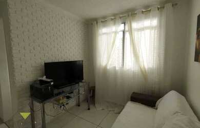 Imagem: O apartamento possui 2 Dormitórios, 1 Banheiro, 1 Vaga na garagem