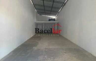 Imagem: O depósito possui 135m² de Área, Imóvel novo e está localizado