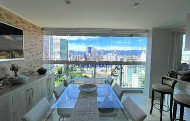 Imagem: O apartamento possui 3 Dormitórios, 3 Banheiros, 2 Vagas na