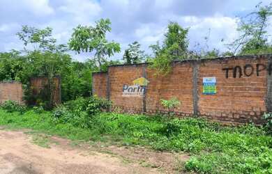 Imagem: O terreno possui 800m² de Área e está localizado em Morros