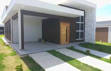 Imagem: A casa possui 3 Dormitórios, 1 Banheiro, 1 Vaga na garagem