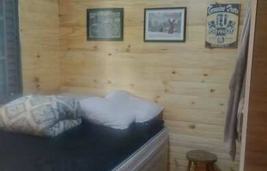 Imagem: A casa possui 2 Dormitórios, 1 Banheiro, Imóvel novo e está