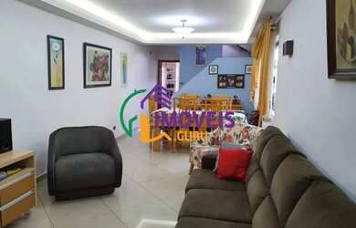 Imagem: A casa possui 3 Dormitórios, 2 Banheiros, 1 Vaga na garagem