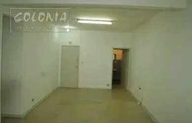 Imagem: O depósito possui 76m² de Área e está localizado em Centro