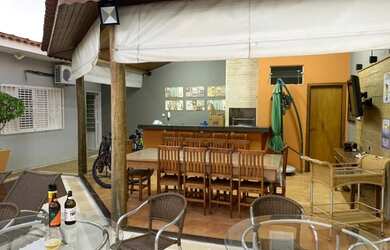 Imagem 9: Imóveis Aeroporto Marilia SP c/ área gourmet com piscina Aceita Financiamento