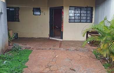 Imagem 3: Vende se duas casas. Varanda, 2 Vagas na garageme3 Dormitórios