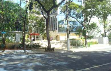 Imagem 6: ENTRE AV. PAULISTA E A AV. BRIGADEIRO FARIA LIMA, FIQUE ENTRE AS DUAS...