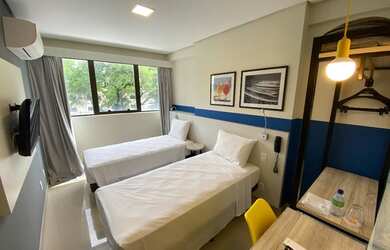 Imagem: A casa possui 1 Dormitório, 1 Banheiro, 1 Vaga na garagem