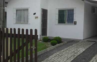 Imagem 1: Excelente Localização.. 2 casas.. com Potencial construtivo.. (Investidor