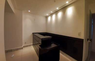 Imagem: O depósito possui 2 Vagas na garagem e 66m² de Área e está