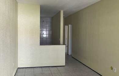 Imagem: A casa possui 2 Dormitórios, 1 Banheiro, 3 Vagas na garagem