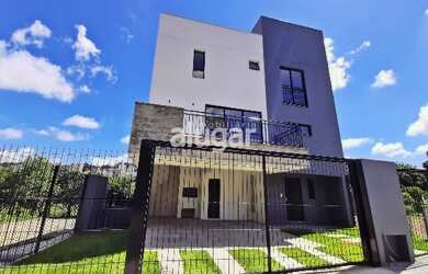 Imagem: A casa possui 2 Dormitórios, 2 Banheiros, 2 Vagas na garagem