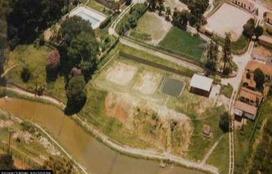 Imagem: O terreno está localizado em Dois Córregos, Valinhos à venda